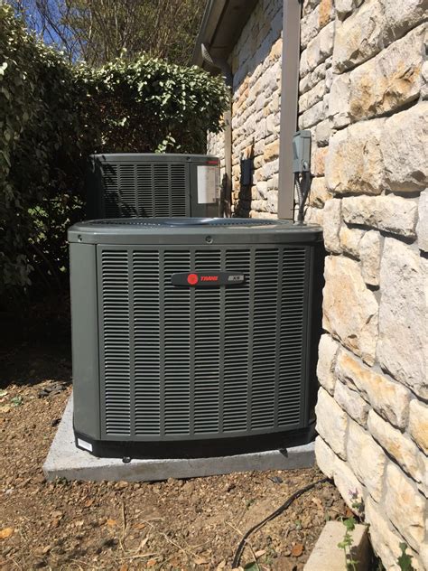 Replacement of a XR16 Heat Pump Trane at Lakewood Village Texas ...