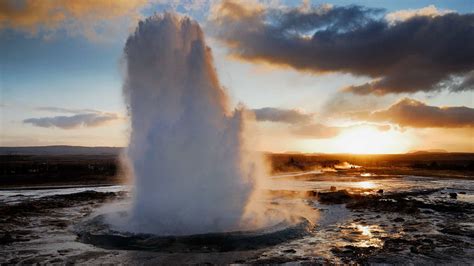 Geysir : South Iceland : Travel Guide : Nordic Visitor