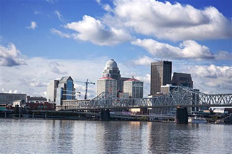 610+ Louisville Bridge Stock Photos, Pictures & Royalty-Free Images ...