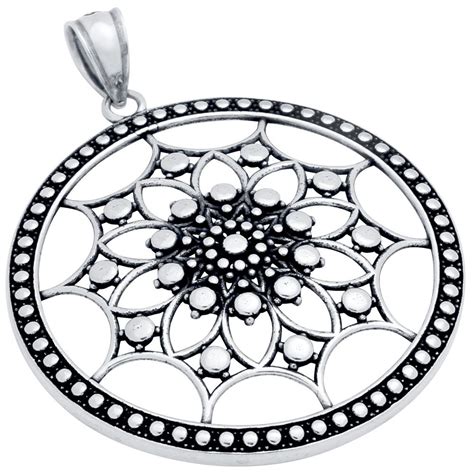 STERLING SILVER 35MM ROUND PENDANT WITH INTRICATE GEOMETRIC PATTERN