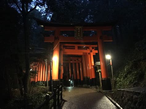 Kyoto Trip: Fushimi Inari Taisha at night