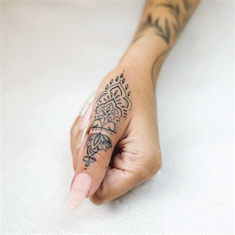 Hand Tattoos For Women