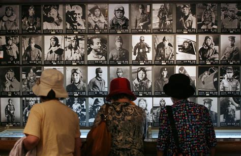 A museum in Japan humanizes kamikaze pilots. But it also glorifies them ...