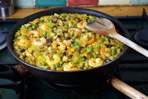 Can You Cook Paella In A Frying Pan? – topfoodinfo.com