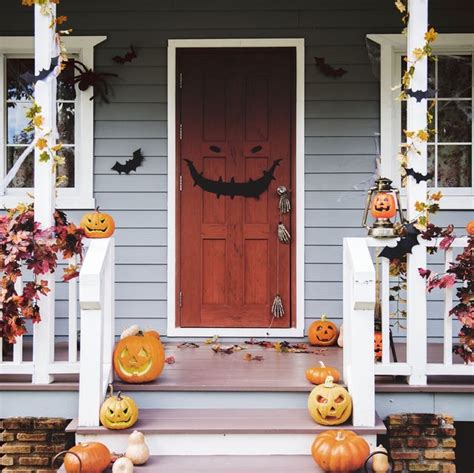 45 Best Halloween Door Ideas - DIY Halloween Door Decorations