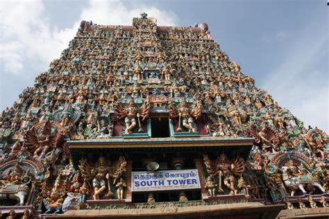 Top 10 Famous Temples to Visit in India