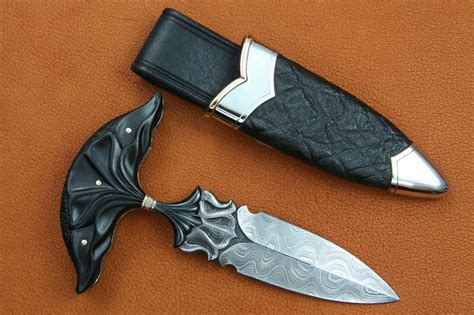 Knifeology Custom Knives: In Bound