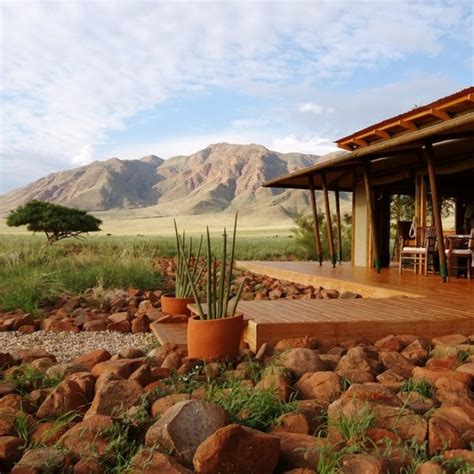 Luxury Namibia Safaris | Sossusvlei | Why Go & When To Go | Art Of Safari