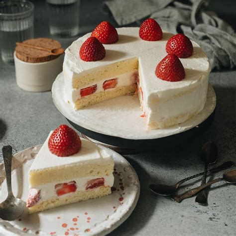 Strawberry Cake Recipe | Deporecipe.co