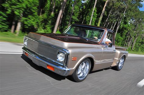 Dave Baker’s 1972 Chevrolet C10 Stepside is Corvette-equipped - Hot Rod ...