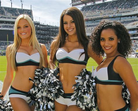 Eagles Cheerleaders