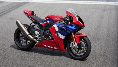 CBR1000R-CBR1000RSP BORN TO RACE - Honda Motorcycles