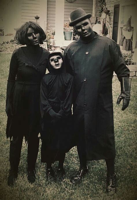 Creepy Shadow Family Costumes: They are watching you!!! This is an easy ...