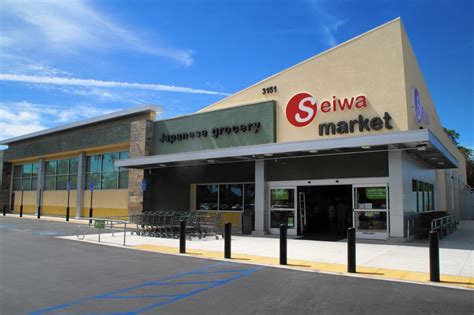 Biz News: Japanese grocer Seiwa opens in Costa Mesa - Los Angeles Times