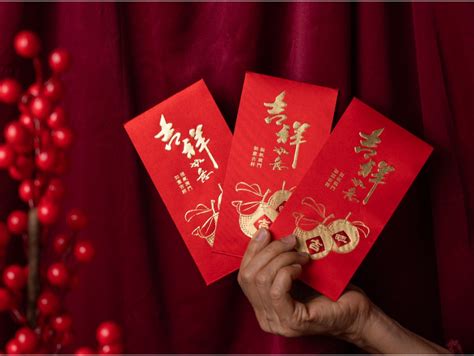 Your Guide To Red Envelope (Lai See) Etiquette - The HK HUB