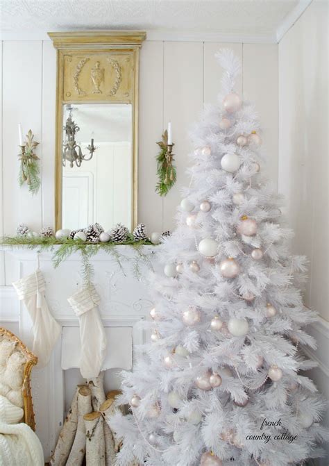 How To Make A White Christmas Tree The Centerpiece Of Your Holiday Decor