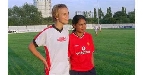 Bend It Like Beckham Movie Review | Common Sense Media