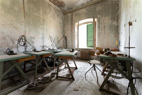 Abandoned Villa And Sewing Factory In Italy — Abandoned Central