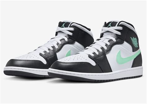 Air Jordan 1 Mid Green Glow DQ8426-103