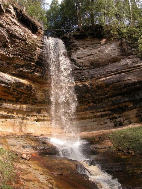 Munising Falls