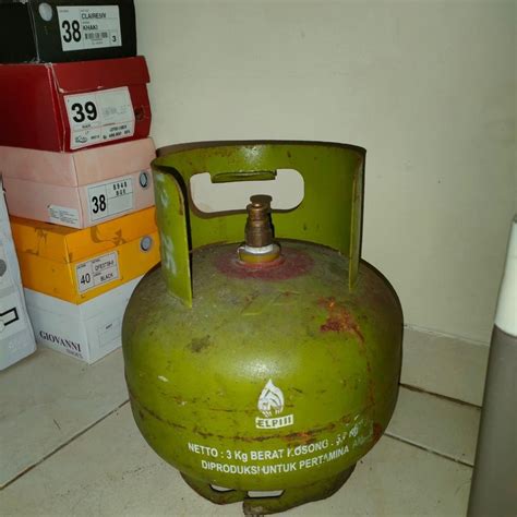 Tabung gas 3kg, Kitchen & Appliances di Carousell