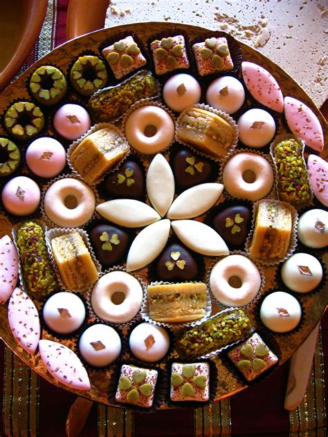 Indian sweets perfect platter | Indian sweets, Tunisian food, Diwali sweets