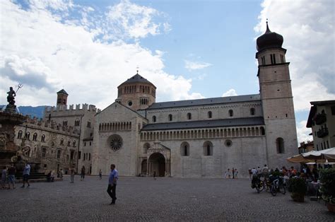 Trento Cathedral (Trento, 1321) | Structurae