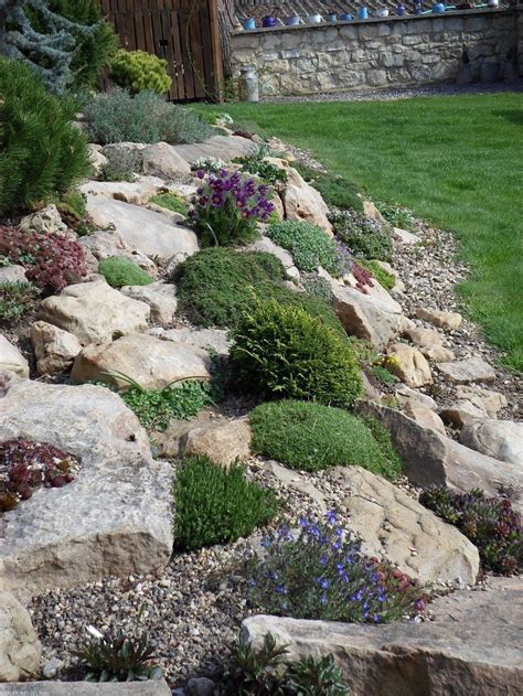 +30 Rocks For Landscaping Ideas References