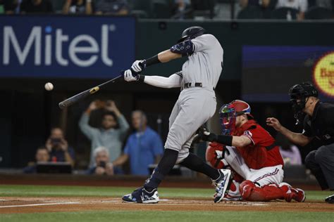 Yankees star Aaron Judge hits 62nd home run to break Roger Maris ...