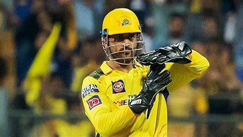 MS Dhoni's blunt verdict on CSK bowler after 'play under new captain ...