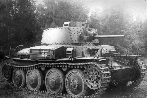 Пин на доске Tanks WW II ( photo)