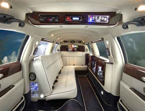 Chrysler 120¨- New York | LimousinesWorld