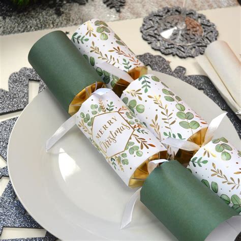 Eucalyptus Green and Gold Luxury Christmas Crackers Xmas - Etsy UK