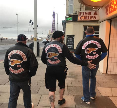 Pin by Ron Weldon on PATCHES | Hells angels, Biker gang, Biker clubs