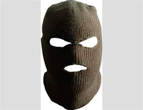 Robber in black ski mask hits Turkey Hill store - pennlive.com