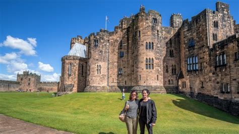 Alnwick Castle Tour - The Real Hogwarts from Harry Potter - Edinburgh ...