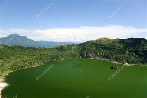 Taal volcano crater Stock Photo by ©donsimon 2908940