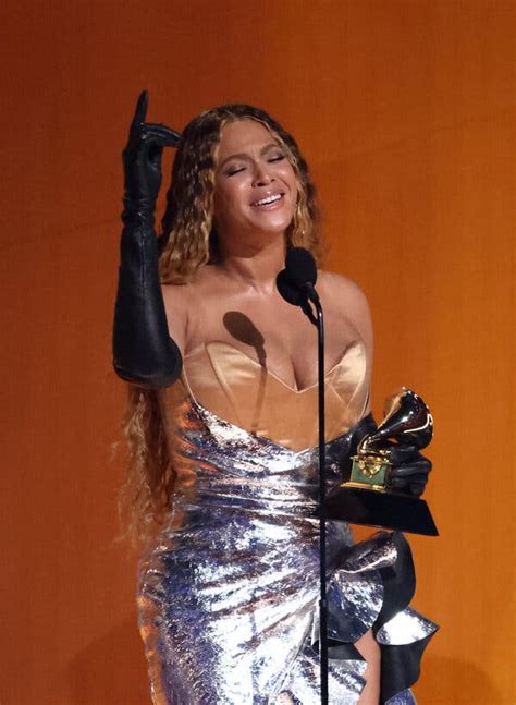 Beyoncé Makes History at a Star-Powered Grammy Ceremony - The New York ...