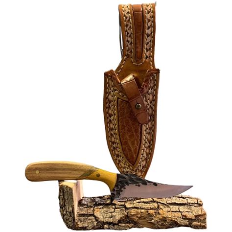 Skinning Knife & Sheath #28 – Bayou Land Leather