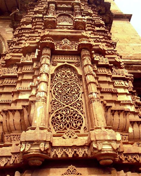 Fabulous Monuments in Gujarat - Best Places to Visit for Architecture ...