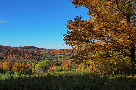 Fall Colors in Woodstock VT Vermont Photograph by Toby McGuire | Fine ...