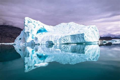 Icebergs in Greenland: Breathtaking photos show their true beauty