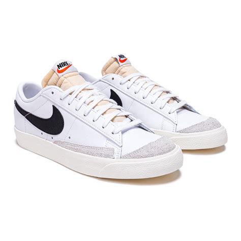 nike men blazer low '77 vintage white black sail