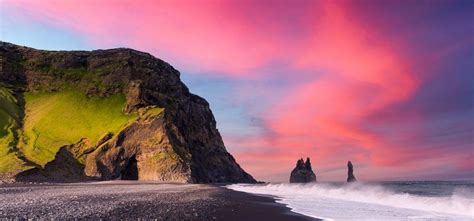 How to Get to Iceland's Reynisfjara Black Sand Beach in 2024