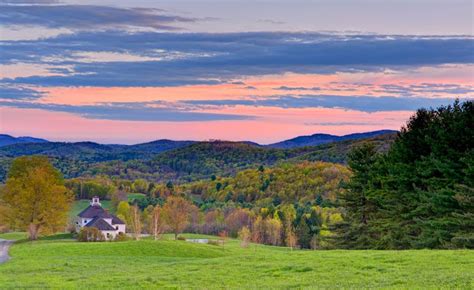 Beauty over the Green Mountains in Vermont. #Vermont | Vermont, New ...