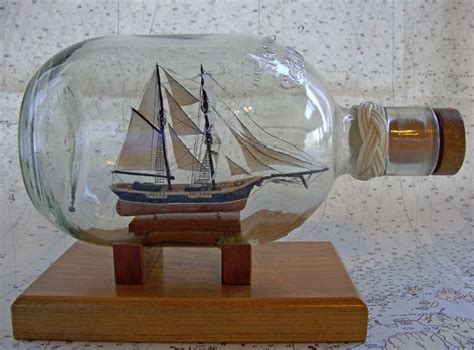 Ship in a bottle | Barco en botella, Botellas pintadas, Esfera de cristal