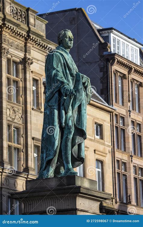 William Pitt the Younger Statue in Edinburgh, Scotland Editorial ...