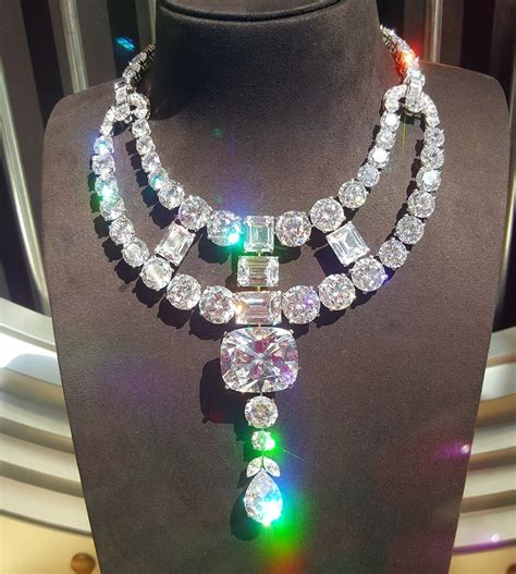 Jean-Toussaint diamond necklace by Cartier | Bridal jewelry, Sparkly ...