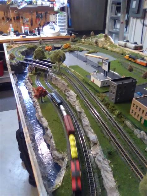 Lewis' N scale 3x6 layout - Model railroad layouts plansModel railroad ...