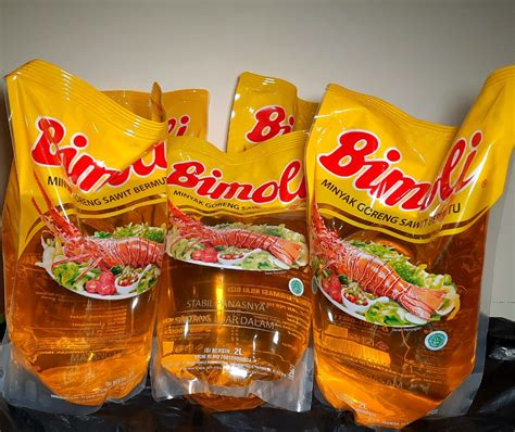 Minyak Goreng Bimoli Klasik Refill 2 liter on Carousell